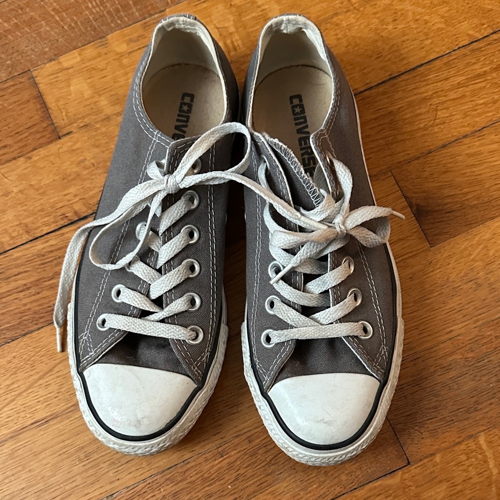 Converse Low tops